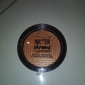 Maybelline Master Chrome highlighter